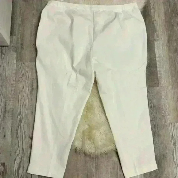 Vince Camuto white flap pocket cropped pants sz 24w - Picture 3 of 8